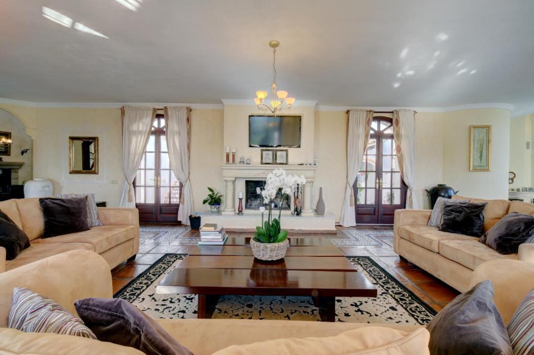 Villa Lampara En La Colina Benahavís Екстериор снимка
